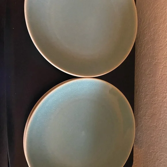 4 West Elm Light Blue Alta Organic Reactive Crackle Glaze Stoneware 8” Plates - Picture 7 of 15